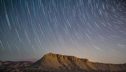 拉波尔塔与莱万沙特之旅亲密会见全球巴萨球迷|巴塞罗那|罗伯特·莱万多夫斯基|马西普|恩里克|西班牙皇家足球协会_新浪体育_新浪新闻